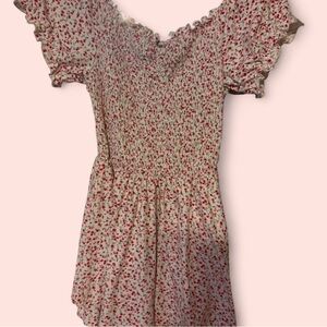 Floral romper with Ruffle Sleeves